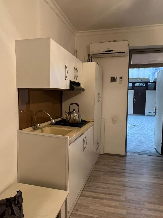 Hellobaku Apartment In Old City Buitenkant foto