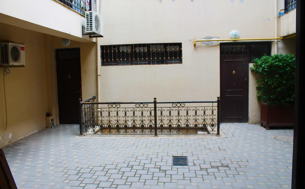 Hellobaku Apartment In Old City Buitenkant foto